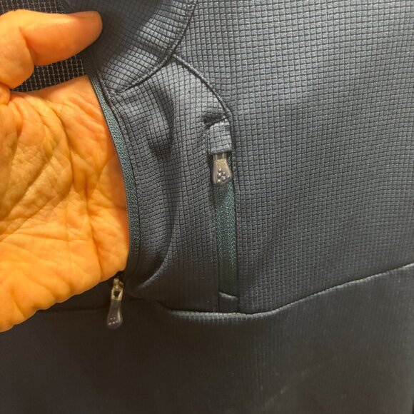 Craft Performance Half-Zip Long Sleeve (Size M) - Picture 3 of 8